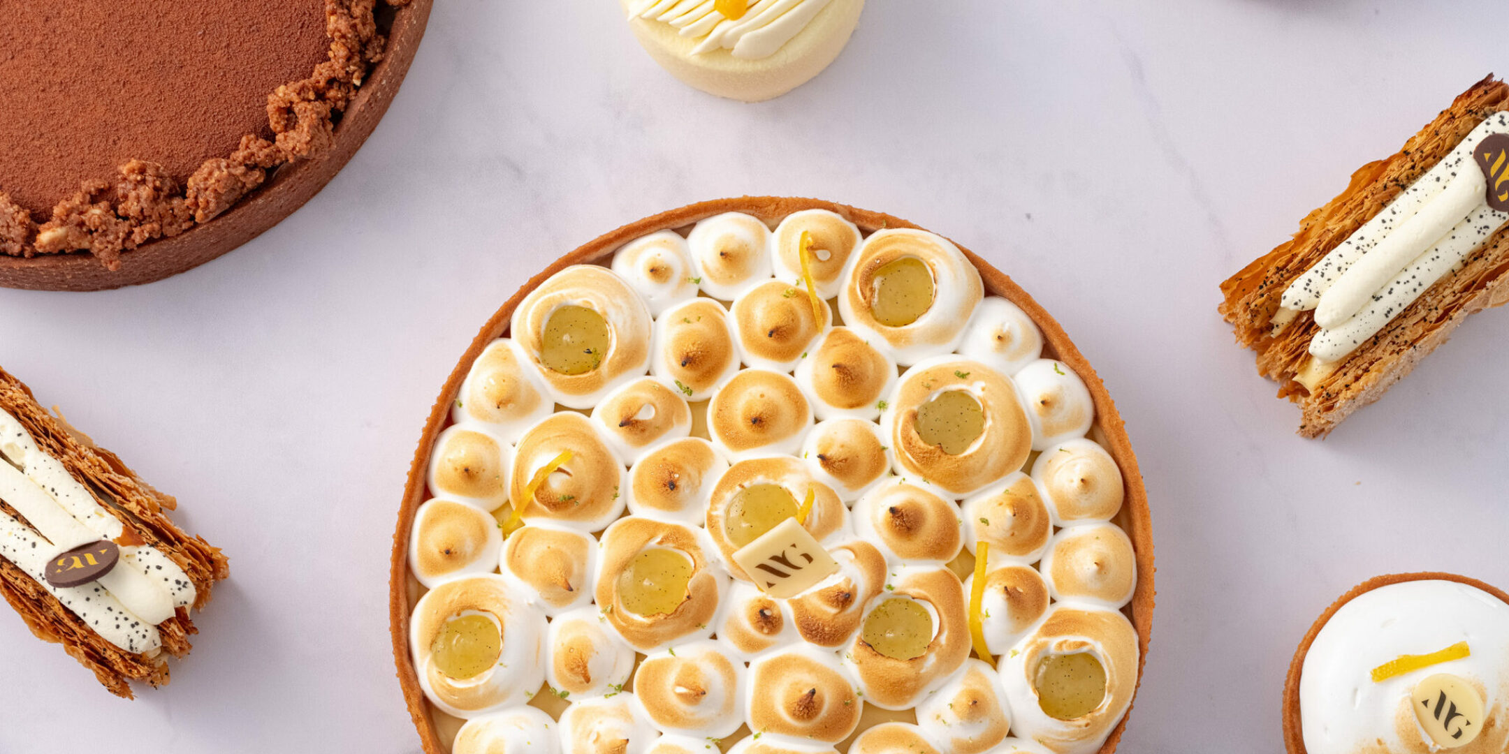 Maurine-Géron-assortiment-de-pâtisseries